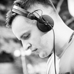 Roko-Radio Show @ Miqrokosmos 94,4 FM Szczecin.