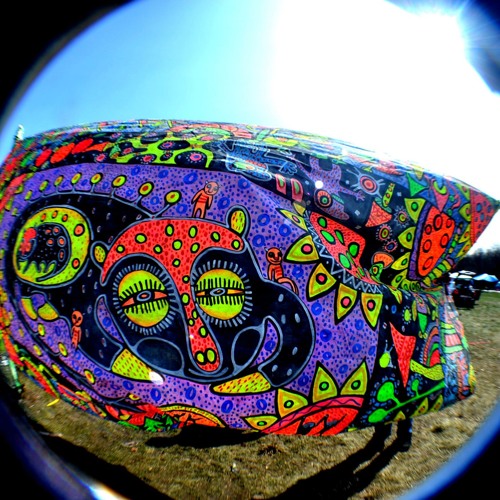 String Continuum - GadgetG (4 guitars, djembe,  mc808, microkorg, and 2 kp3s)