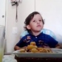 Llakita brasileño jisk’a lalax janiw aycha manq’añ munkiti - Esteban Mamani