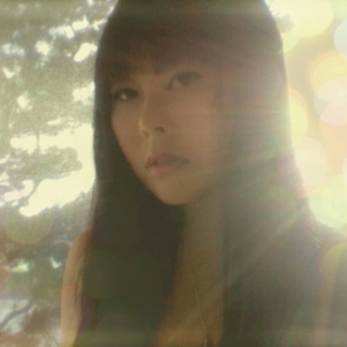 'Broken Hearts,' a poem by Lang Leav, read by RM.
