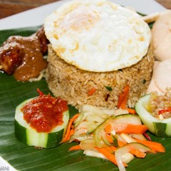 Geef Mij Maar Nasi Goreng ft Tante Lien ( keep lovin' Indonesian Food haha )