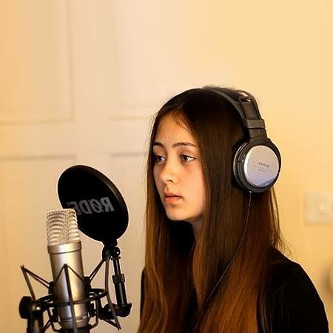 Девушка озвучивает. Голоса милых девочек. Очень милый голос. Голоса милых девочек. Голоса милых девочек.