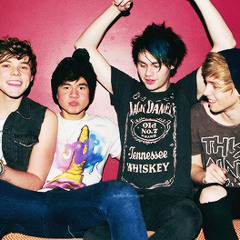 Voodoo Doll - 5 Seconds Of Summer (Twitcam)