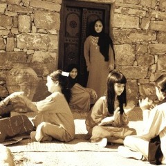 والمشّايه ملعونه .. قطَعت راس الليمونه