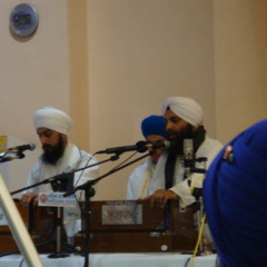 Bhai NIranjan Singh Ft Bhai Hari Singh - Vada Tera Darbar