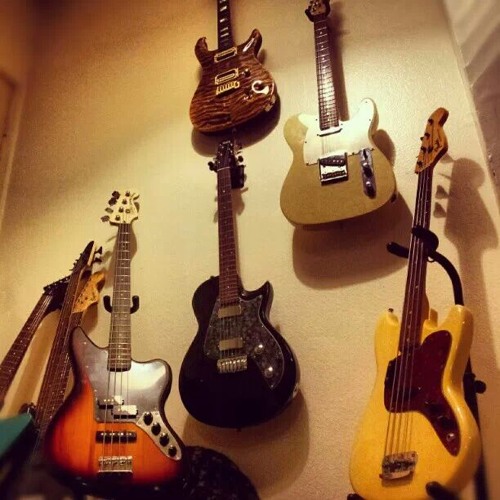 Stream (Alt) Rock example (electric guitar/bass/vocals) by WestLAsound