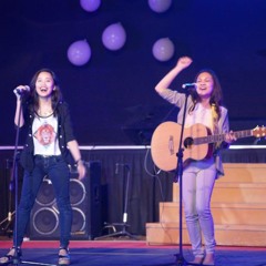 "Blurred Lines by Robin Thicke"- Alexia Gallegos and Isabel Torres (live)