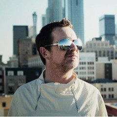 Nick Warren playing "Reminisce" on his Soundgarden show 19-12-2013