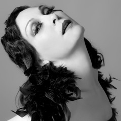 Tiempo y silencio (preview) from the album " casi en blanco y negro"