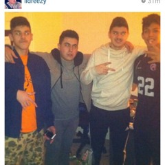 Young AiZ - Hunnids Ft Moglyy & Ziigzag