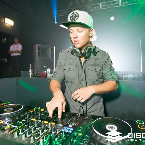 Rammed- SLEEPWALKA Original Mix Sample