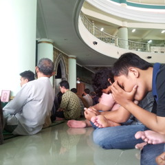 Khutbah Jum'at Yusuf Mansur Di Masjid Ulil Albab UII Jogja
