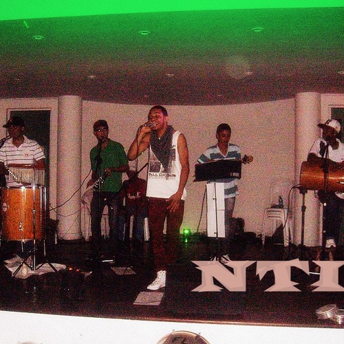 NTI ensaio curto circuito voz e violão