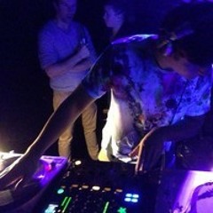 Wireless Radio Exclusive*** Hamish Radford***