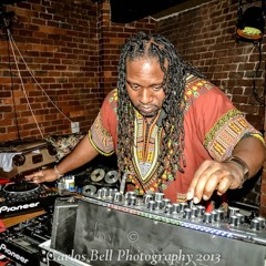 1 house Special Guest Mix from Global Soul's Ian Friday (NYC) For Makin' Moves