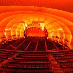 2000-05-22 | Radio City Music Hall - New York, NY - Ghost