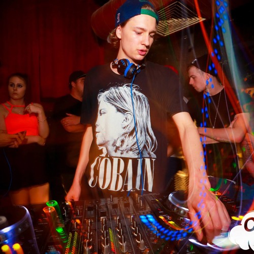 Ebony Willis - Higher (Jiggers Remix) *READ DESC*