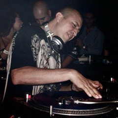 SUPADJQ mixed cd live... last one using real vinyls