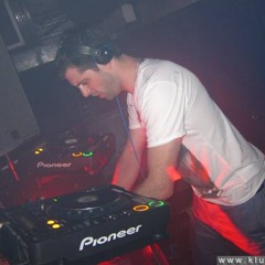 Onslaught (The Hardhouse Crusade) (10.10)