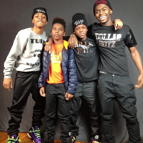 @DOLLARBOYZ LOVE MORE TANGIN SONG BY @HOLLAATWOODY