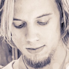 Me and my Sister singin' - Love Somebody Cover Demo (original by Maroon5)