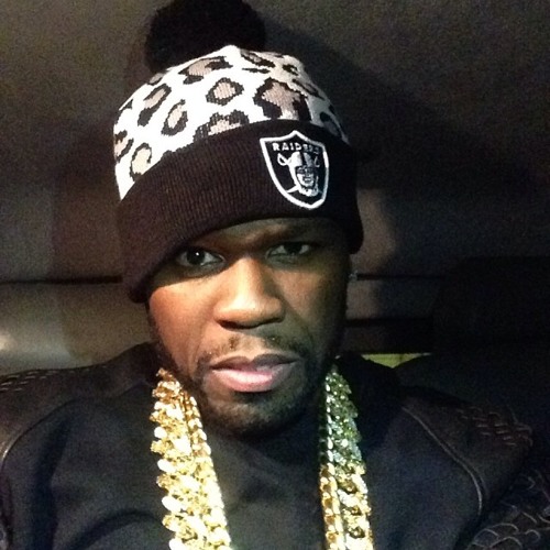 50 Cent shows his new chain made by Tajia Diamonds that glows in the dark  🔥🔥 What y'all think??? | By Hip Hop Video World | Facebook