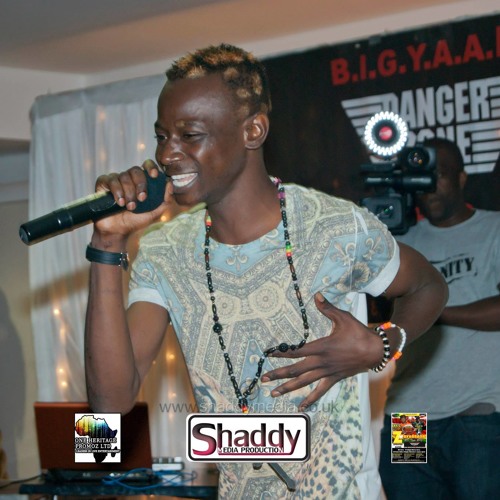 LOUD H(MBADA) - "ZIMBABWEAN GIRL" Produced by Layaan Solja 2014