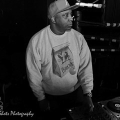 Milwaukee Ave produced by Wes Restless