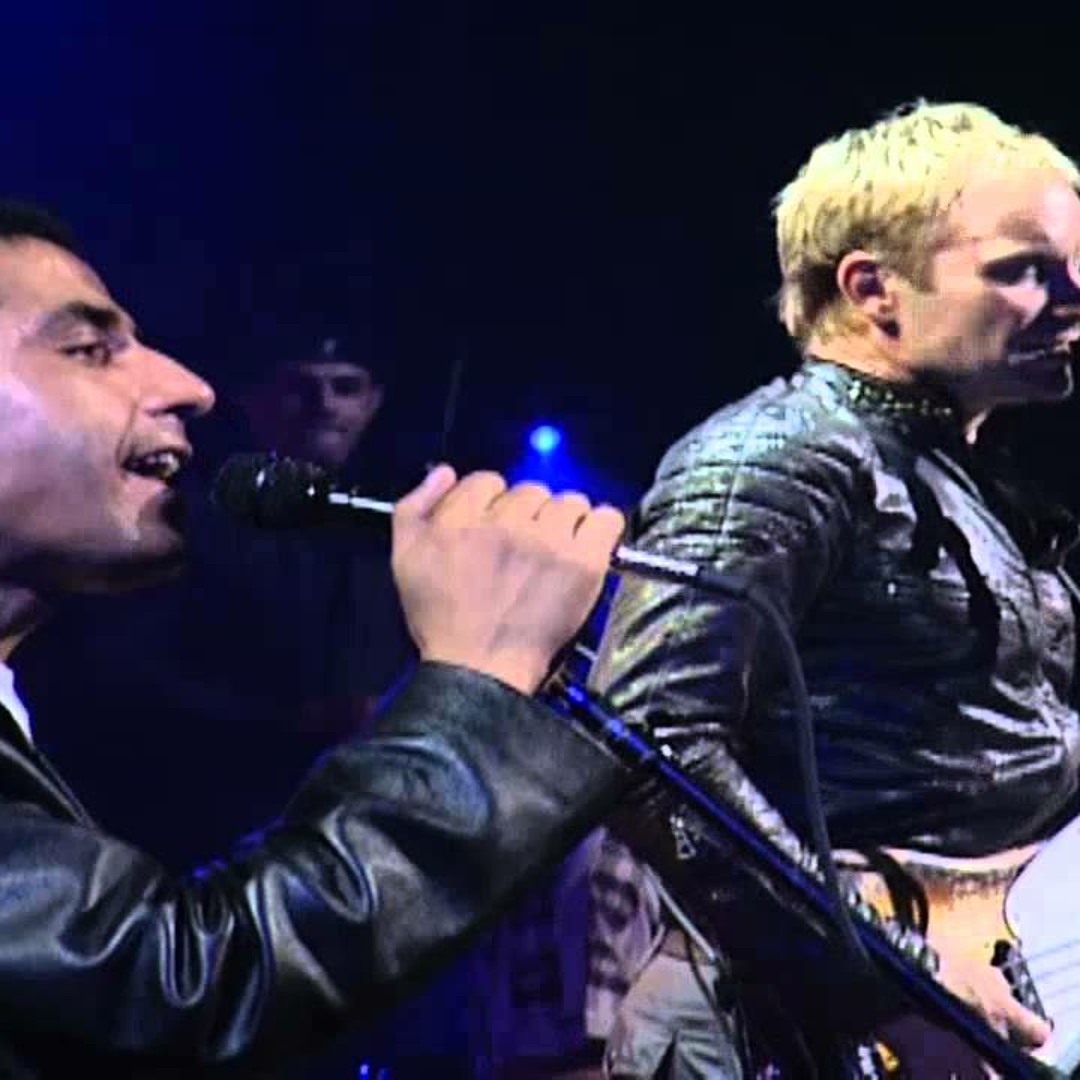 Live in berlin стинг. Перевод песни desert rose lolo zouaï. Desert rose live. Desert rose live. Desert rose перевод арабского текста.