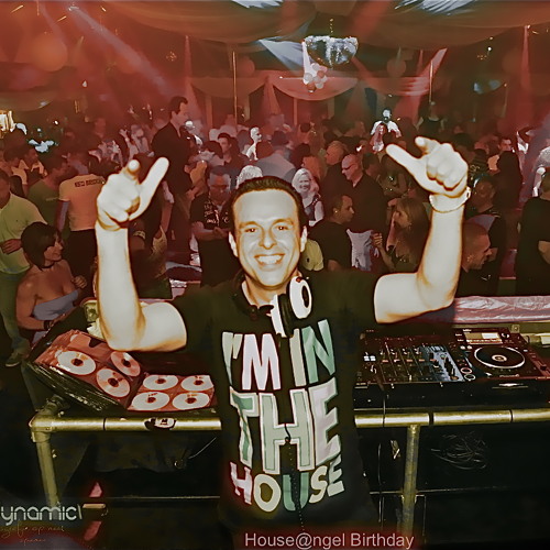 Happy New Year!!!! 2012 - Maximo in tha mix