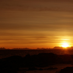 Senja Di Pinggir Kota Djakarta