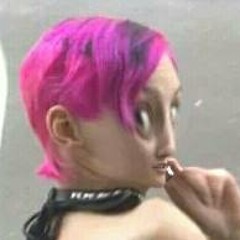 Voll Traufes Girl mit Rosa Haa