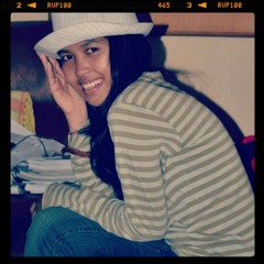 "aku dan bintang" cover by me (asalan) :D at Pantai Bahari Polewali