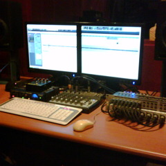 Arfinda & Fanarly from Groarr - Still Into You (Acoustic Cover)