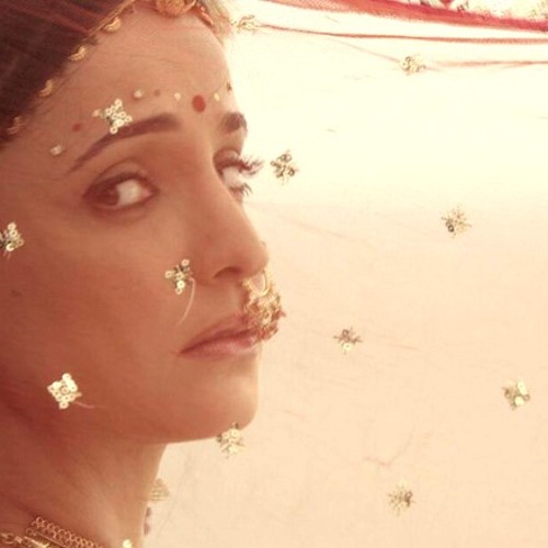 Rang Rasiya Title Song