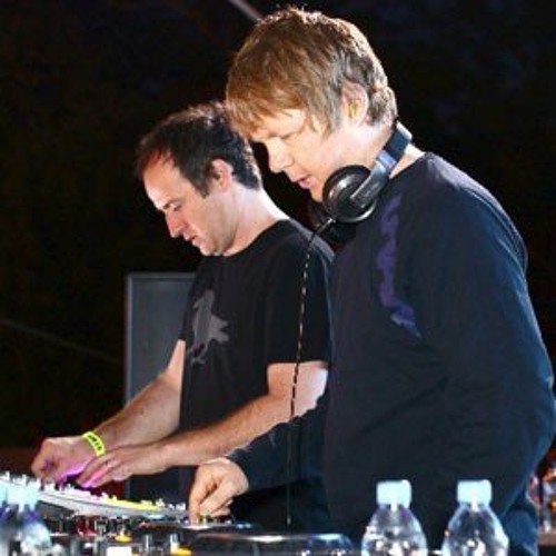 Sasha & Digweed, Shugborough Hall 1 May 2004, Radio 1 Essential Mix. Richard K mix of Tear it Up @ 53.57