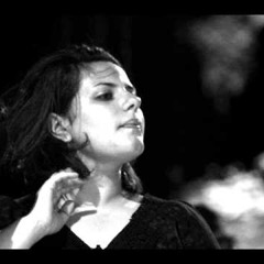 بتغني لمين يا حمام - شيرين عبده