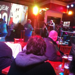 FreeLance Girl - The Offbeats