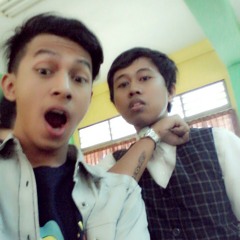 Semakin Kukejar Semakin Kau Jauh - Five Minutes Cover By Arif Puji And Juliansyah (Suwung Di Kosan)