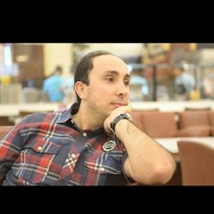 على صليب علق
