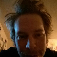 Kriss kross hello from Giggs!