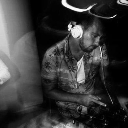 Journey Into Garage Vol 3 by @DjLeeC