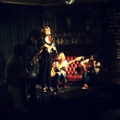 Nora & the Mare Street Band - Tell Me (Live)