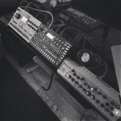 Live take w/ Machinedrum UW, Filterbank 2, Ableton. 18.01.2014