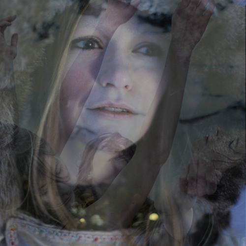 Jara - Eyes Of Moonlight And Milky Skin (Ruxpin Remix)