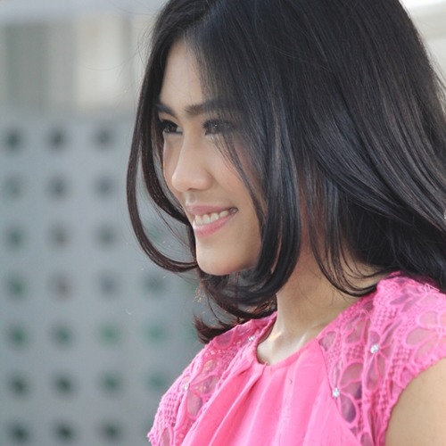 Download lagu maudy ayunda cinta datang terlambat chords