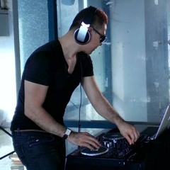 ေမာင္ေခၚရာလုိက္မွာလား-ခင္ေမာင္ထူး (DJ Wine 2012 Synthetic Rework )