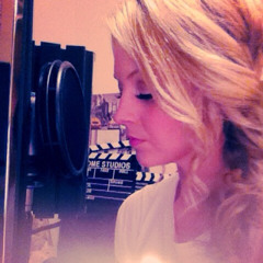 Gravity - Sara Bareillas.