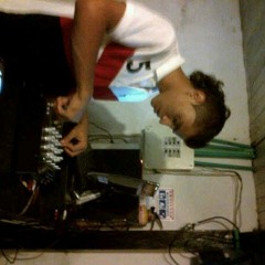 DJ SERGIO  hoy voy a beber,calor,movimiento de caderas,soltandose el pelo,cuando me diras REGGETON