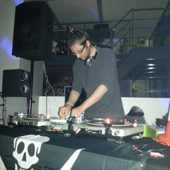 Mix minimal juillet 2012 korsabass